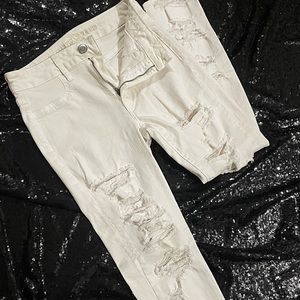 AE White High Rise Distressed Jegging
